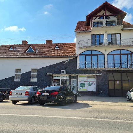 Pensiunea Maya Cenad Exteriör bild